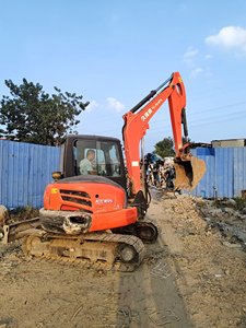 Mini excavadora sobre orugas japonesa de alta calidad utilizada para el año 2000/2000, con motor y caja de cambios, capacidad de cubo de 0,35 M, modelo 2021 - Product Image 3