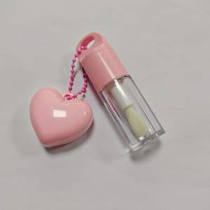 Tubes à gloss transparents en plastique de 3,5 ml et 5 ml, avec logo personnalisé, conteneurs vides pour gloss, emballage cosmétique avec porte-clés mignon - Product Image 6