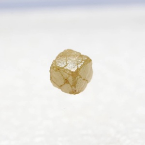 เพชรดิบทรงลูกบาศก์ 4.86 กะรัต นำเข้าใหม่ ได้รับมาจากแหล่งที่มาอย่างมีจริยธรรม เหมาะสำหรับเครื่องประดับเพชรพิเศษ เครื่องประดับเพชรดิบ - Product Image 3