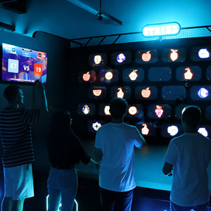 Jeu interactif de lancer de cibles à LED RVB activé par la musique pour aire de jeux intérieure, idéal pour le team building - Product Image 1