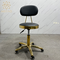 Tabourets de bar de style salon, meublés avec des chaises de bar modernes en métal ou hautes pour comptoir