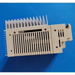 Servoaccionamiento AC R88D-HS22 para Automatización Industrial, Construcción de Aluminio y Plástico, Usado en Buen Estado - Product Image 4