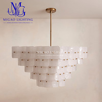 Lustre élégant en verre dépoli carré à plusieurs niveaux, style médiéval français, suspension de luxe pour villa, salon, salle à manger, hall d'entrée, chambre à coucher