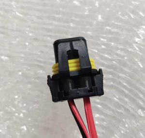 Kabel Harness Lampu Otomotif <span class=keywords><strong>2</strong></span> Pin Dual Core Tembaga untuk Sistem Pencahayaan Mobil - Product Image 1