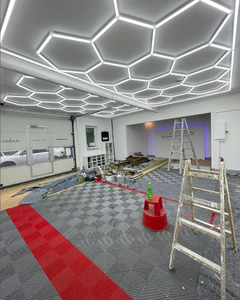 Çin yapılan kaliteli alüminyum garaj bal duvar ışık altıgen Led ışık tavan araba detaylandırma için Led ışık - Product Image 6