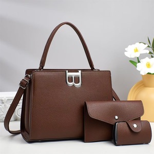 2025 phụ nữ sang trọng duy nhất-vai Tote Túi rắn mô hình công suất lớn giản dị thời trang với có thể gập lại tính năng PU lót - Product Image 4