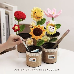 Knitted <b>Pen</b> <b>Holder</b> Green 9x22 Desk Storage With Glue Flowers Cartoon Design For Office Or Gift - Product Image 3