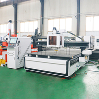 Machine de gravure sur bois 2131 avec changeur d'outils rotatif, routeur CNC pour la découpe et la sculpture du bois