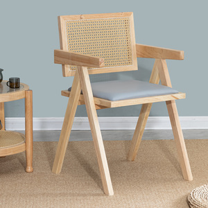 Silla de Comedor Moderna Nórdica de Madera Maciza con Respaldo de Ratán, Ligera, Duradera, Diseño en Forma de K, para Restaurante, Exterior, Parque - Product Image 3