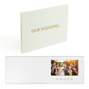 Carte d'invitation personnalisée avec écran LCD de 7 pouces Brochure vidéo de mariage Livre vidéo couverture rigide en lin