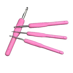 Crochets à <span class=keywords><strong>crochet</strong></span> et aiguilles à tricoter en plastique avec poignée ergonomique – Écologiques et portables pour débutants et artisans expérimentés - Product Image 2