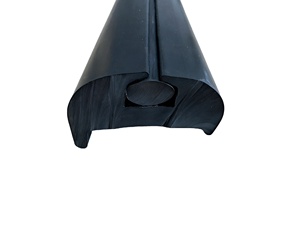 Protezione per Bordi di Barche in PVC Vinilico Personalizzata e Resistente - Product Image 1