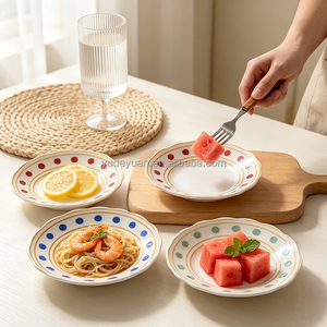 Assiette en céramique ondulée de 4,25 pouces, imprimé feuilles, en porcelaine, pour apéritifs et collations, idéale pour le Ramadan, l'Aïd, la maison, le café et la décoration de table – Approvisionnement direct usine - Product Image 3