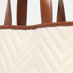 Bolsa de Lona Personalizada para Mujer, con Patrón Texturizado en Zigzag, Bordado, de Algodón, para Fin de Semana o Playa, con Cierre Magnético, Portátil, para Primavera - Product Image 4