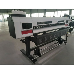 Stampante a getto d'inchiostro a 4 testine di stampa da 1.8m con combinazione di testine di stampa ad alta precisione per una stampa di grande formato più efficiente - Product Image 1