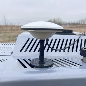 Mesin Pemotong Rumput Listrik Zero Turn Robot dengan GPS-RTK dan Remote Control - Product Image 5