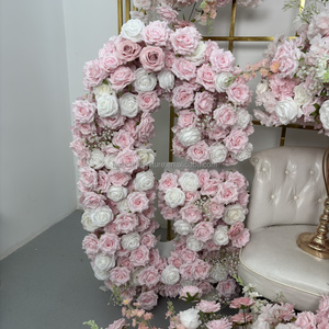 Grand chapiteau floral de 120cm avec chiffres et lettres pour décoration de mariage - Product Image 4
