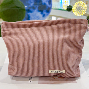 Pochette de maquillage pliable en crocodile écologique personnalisée 26*5.5*18.5 cm, sac cosmétique à fermeture éclair, trousse de toilette - Product Image 2