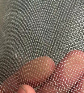 Malla Mosquitera de Acero Inoxidable Galvanizado de Alta Resistencia - Pantalla Resistente a Desgarros y con Protección UV para Uso en Exteriores e Industrial - Product Image 2