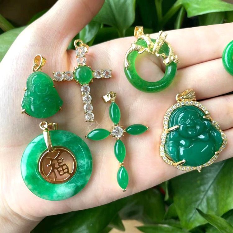 Natural Green Jade Buddha Pendant Necklace For Women - Oem Available