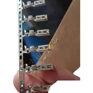 Conector Terminal Macho de Plástico para Aplicaciones de Arnés de Cableado Automotriz - Product Image 2