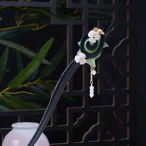 Horquillas de estilo chino con borlas, horquillas de madera con jade verde y diseño de zorro, accesorios para el cabello para atuendos Hanfu, horquilla tipo palillo - Product Image 4