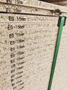 <span class=keywords><strong>Placa</strong></span> <span class=keywords><strong>OSB</strong></span> LSB 12MM 15MM 18MM Tablero <span class=keywords><strong>OSB</strong></span> utilizado para la construcción de decoración de hoteles - Product Image 3