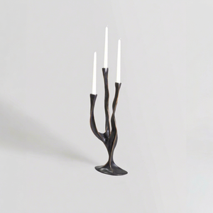Candélabre moderne en aluminium Illume à trois bras, écologique, portable, pour activités religieuses, décoration intérieure, design durable - Product Image 1