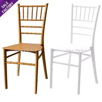 Chaise Chiavari en plastique en gros d'usine, mobilier d'hôtel, chaise de mariage empilable multi-styles en résine pour banquets et événements