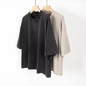 เสื้อยืดทรงบ็อกซี่ฟิต รุ่น KF095 ผ้าคอตตอน 100% ซักแล้ว ทำสีซีดแบบดิสเทรส ตัดเย็บแบบคัสตอม ไม่มีลายพิมพ์ ป้องกันขนร่วง เป็นมิตรต่อสิ่งแวดล้อม - Product Image 5