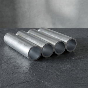 Tube <span class=keywords><strong>rond</strong></span> en <span class=keywords><strong>aluminium</strong></span> 6061 T6 5A06 5A02 en provenance de Chine pour usage en construction, prix fabricant - Product Image 1