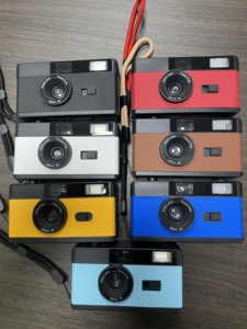 กําหนดเอง Oem Odm สีสันสดใสโหลดไม่ได้ทิ้งสีขาว 35 มม. M35 กล้องฟิล์มแบบใช้ซ้ําได้พร้อมแฟลช - Product Image 2