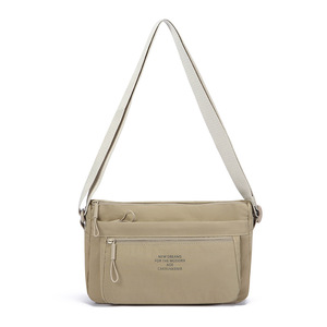 Organizador de Bolsos Vintage a la Moda con Logotipo Personalizado, Bolsa de Cosméticos de Gran Capacidad con Cierre Abierto, Organizador de Maquillaje - Product Image 1