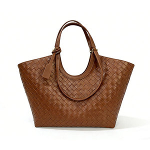 Nouveaux sacs fourre-tout de créateur tendance, sacs à bandoulière en cuir PU de haute qualité, sacs à main et pochettes de luxe décontractés pour femmes - Product Image 1