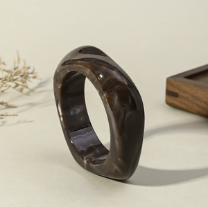 Pulsera de Resina Exagerada Unisex de Alta Gama, con Textura Marmoleada y Efecto Multicolor Semitransparente, Marca HR, Poco Visto en el Mercado - Product Image 6