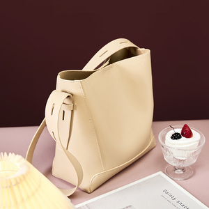 Sac à main personnalisé pour femmes sac à bandoulière en cuir véritable grand fourre-tout décontracté fait à la main Vintage Snap sacs à provisions - Product Image 5