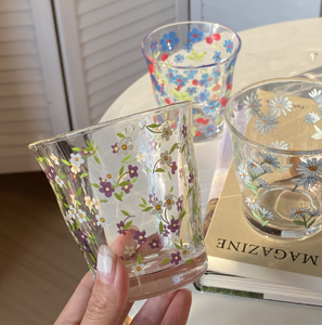 Tazza da <span class=keywords><strong>Caffè</strong></span> e Latte in Vetro con Fiori di <span class=keywords><strong>Margherita</strong></span> Dipinta a Mano, Stile Retrò Romantico, 250ml, Resistente al Calore, per Uso Femminile - Product Image 3