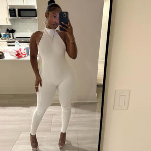 PEEQI K25Q86713 Nuova Collezione Inverno 2025: Tuta Sexy Senza Maniche per Donne, Schiena Scoperta, Allacciatura al Collo, Jumpsuit alla Moda - Product Image 3