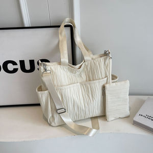 Customized high-quality reusable shopping <b>bag</b> with <b>large</b> capacity, luxurious travel style, and durability - Product Image 2