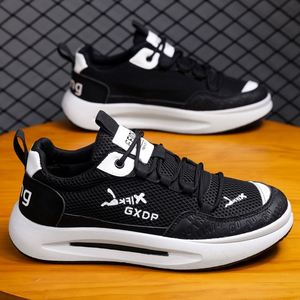 Chaussures pour hommes Printemps/Été 2026 Nouveau style Semelle souple Cuir et maille Tendance Légères Respirantes À lacets Basses Simples Décontractées - Product Image 4