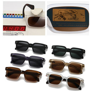 Lunettes de soleil polarisées carrées rétro 2026 avec logo personnalisé, grande monture à rivets, protection UV400 pour hommes et femmes - Product Image 5