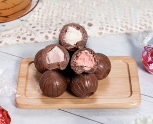 Toptan KENLAIFU Bittersweet çikolata Mellow topu dolum şurubu reçel katı formu lal siyah kutu ambalaj ile 250g - Product Image 1