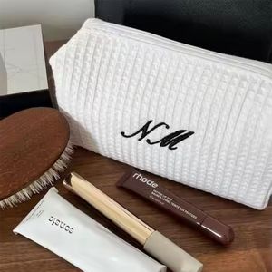 <span class=keywords><strong>Borsa</strong></span> Cosmetica Personalizzata in Cotone Waffle Ricamato per Donne, Organizer da Viaggio per Articoli da Toeletta - Product Image 4