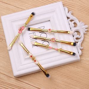 Sailor Moon / <span class=keywords><strong>Cardcaptor</strong></span> <span class=keywords><strong>Sakura</strong></span>-brocha de sombra de ojos de doble cabeza, conjunto de brochas de maquillaje doradas, regalo de maquillaje diario - Product Image 3