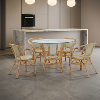 Ensemble de salle à manger 4 pièces Pelangi Bistro, style artisanal asiatique, avec chaises en rotin confortables et table en bois massif, mobilier de maison
