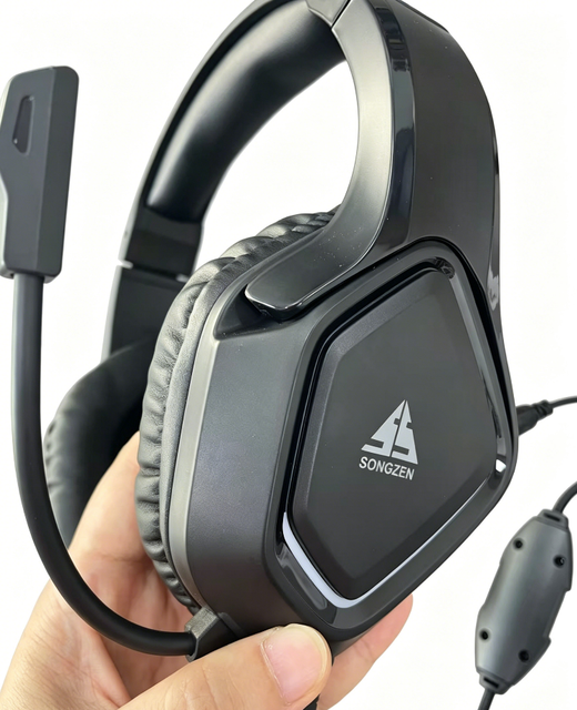 OEM Logo Wired Gaming Headsets with RGB Backlight Adjustable Headband Headphones with Mic 3.5mm Jack Headsets Siberia S-G19