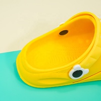 Offre Spéciale EVA enfants plate-forme sabots chaussures bonne qualité respirant mignon dessin animé enfants sandales et pantoufles en plein air