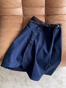 <span class=keywords><strong>Pantaloni</strong></span> Casual Larghi in Cotone Kaki da <span class=keywords><strong>Donna</strong></span>, con Cintura Decorativa e <span class=keywords><strong>Bottoni</strong></span> <span class=keywords><strong>Laterali</strong></span>, Gamba Larga e Lunghezza Corta - Product Image 5