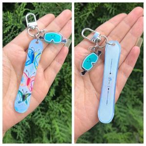 Portachiavi in Acrilico Personalizzati con Stampa UV su Entrambi i Lati, Portachiavi a Forma di Tavola da Surf - Product Image 2