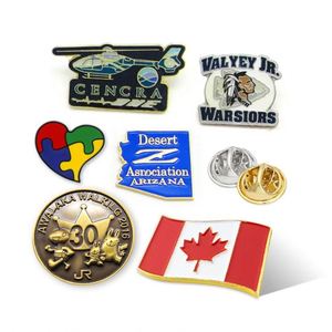 Broche de metal con forma de rompecabezas colorido, pin esmaltado con serigrafía, insignia temática de anime para coser y decorar. - Product Image 6